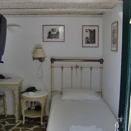 & Rania Aparthotel 3*