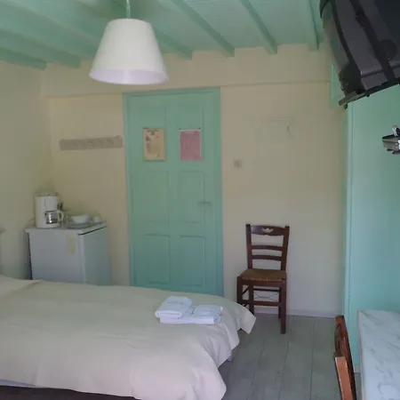Aparthotel & Rania 3*