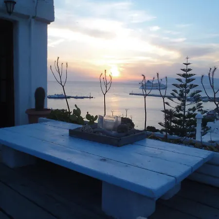 Studios&suites Rania 3*