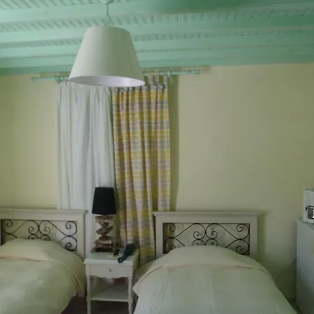 Studios&suites Rania Apartahotel 3*