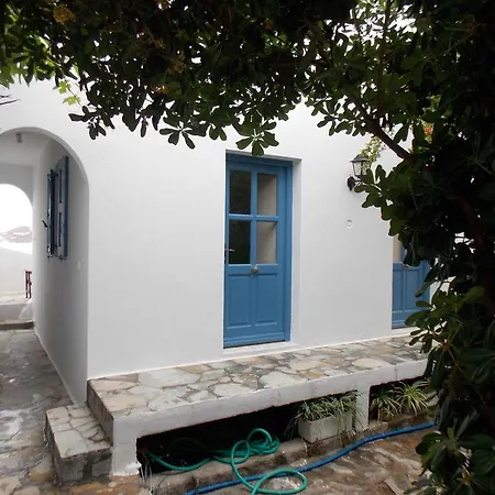 Studios&suites Rania 3*